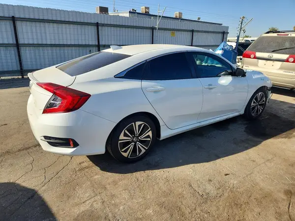 2HGFC1F31GH656708 — 2016 Honda Civic, фото 3 с аукциона Copart, Передняя часть