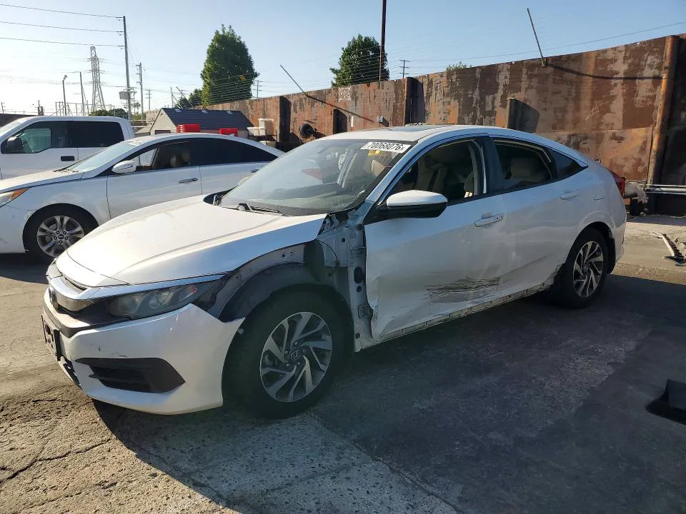 2016 Honda Civic VIN 19XFC2F72GE217388 фото 1