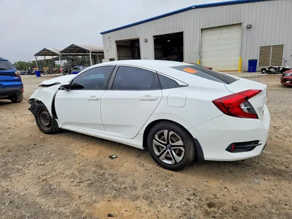 19XFC2F58GE034088 — 2016 Honda Civic, фото 2 с аукциона Copart, Передняя часть