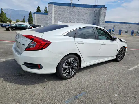 2HGFC1F38HH652172 — 2017 Honda Civic, фото 3 с аукциона Copart 13.10.2026, Передняя часть