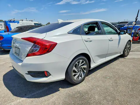 2HGFC2F73HH521191 — 2017 Honda Civic, фото 3 с аукциона Copart 13.10.2026, Мелкие вмятины и царапины