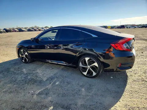 19XFC2F55HE211343 — 2017 Honda Civic, фото 2 с аукциона Copart 29.09.2026, Вандализм