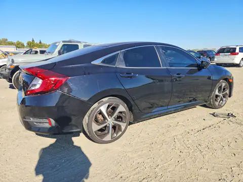 19XFC2F55HE211343 — 2017 Honda Civic, фото 3 с аукциона Copart 29.09.2026, Вандализм