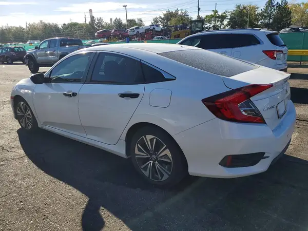 19XFC1F70HE032073 — 2017 Honda Civic, фото 2 с аукциона Copart, Мелкие вмятины и царапины