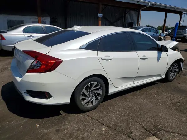 19XFC2F71HE205850 — 2017 Honda Civic, фото 3 с аукциона Copart 13.10.2026, Передняя часть