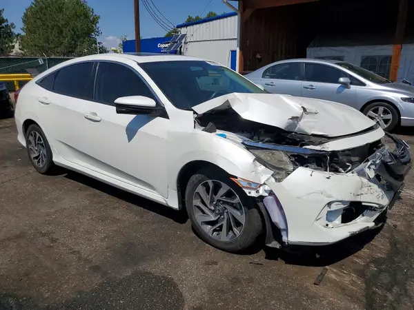 19XFC2F71HE205850 — 2017 Honda Civic, фото 4 с аукциона Copart 13.10.2026, Передняя часть