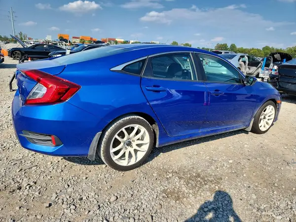 19XFC2F55HE069303 — 2017 Honda Civic, фото 3 с аукциона Copart, Подтопление
