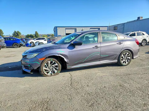 19XFC2F73HE232015 — 2017 Honda Civic, Передняя часть (Front End), фото до ремонта