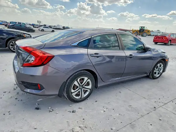 19XFC2F51HE006683 — 2017 Honda Civic, фото 3 с аукциона Copart 13.10.2026, Передняя часть