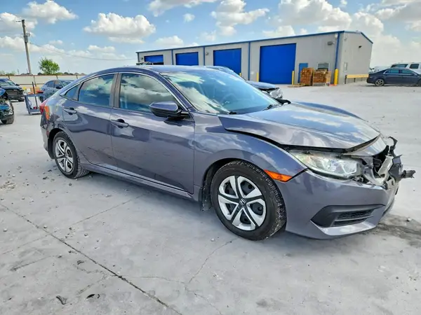 19XFC2F51HE006683 — 2017 Honda Civic, фото 4 с аукциона Copart 13.10.2026, Передняя часть