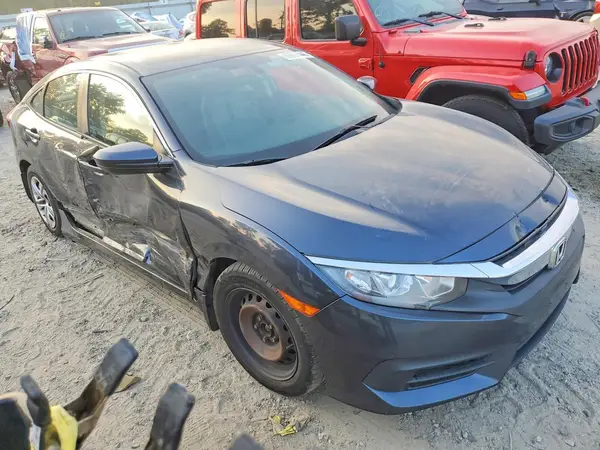 19XFC2F52HE011844 — 2017 Honda Civic, фото 4 с аукциона Copart 14.10.2026, Боковая часть
