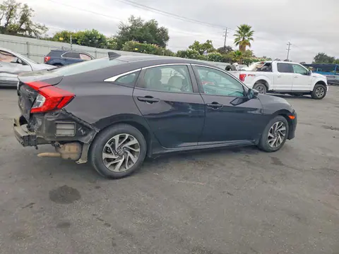 2017 Honda Civic VIN 19XFC2F75HE228371 фото 3