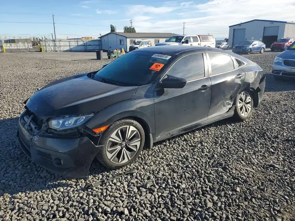 2HGFC1F37HH647819 — 2017 Honda Civic, Задняя часть (Rear End), фото до ремонта