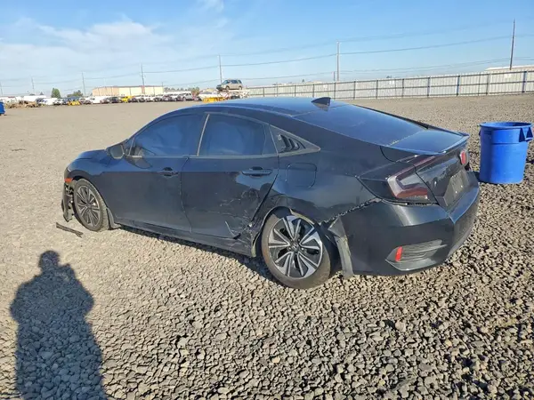 2HGFC1F37HH647819 — 2017 Honda Civic, фото 2 с аукциона Copart 30.09.2026, Задняя часть