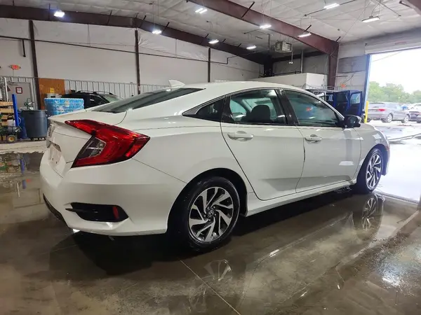 19XFC2F70HE231100 — 2017 Honda Civic, фото 3 с аукциона Copart, Задняя часть