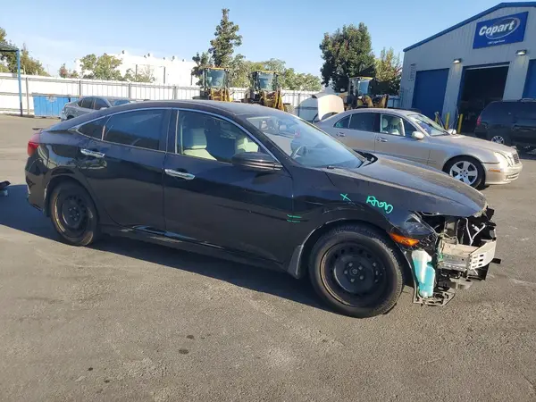 2HGFC2F56HH529154 — 2017 Honda Civic, фото 4 с аукциона Copart, Передняя часть