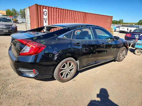 2HGFC2F67HH016925 — 2017 Honda Civic, фото 3 с аукциона Copart 08.10.2026, Град