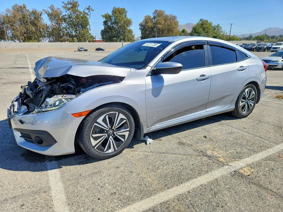 2017 Honda Civic VIN 2HGFC1F37HH647593 фото 1