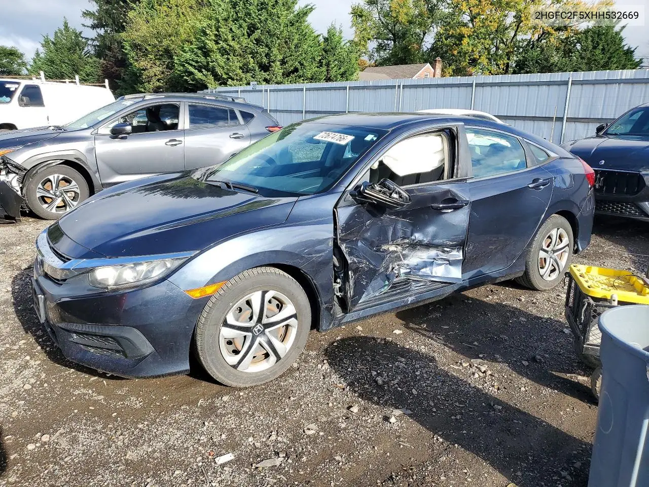 2HGFC2F5XHH532669 Honda Civic 2017 — повреждение Боковая часть, фото до ремонта
