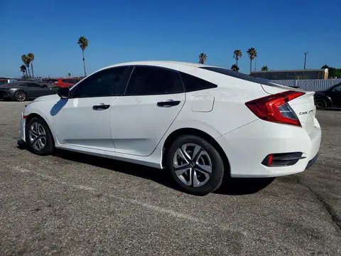 2HGFC2F53JH586689 — 2018 Honda Civic, фото 2 с аукциона Copart 29.09.2026, Передняя часть