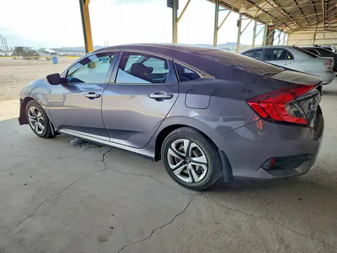 2018 Honda Civic VIN 19XFC2F59JE005593 фото 2