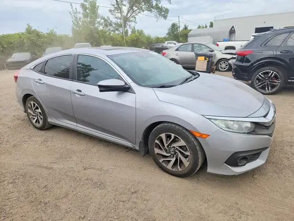 2HGFC2F81JH012473 — 2018 Honda Civic, фото 4 с аукциона Copart 13.10.2026, Боковая часть