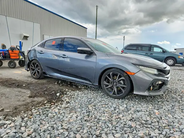 SHHFK7H96JU216551 — 2018 Honda Civic, фото 4 с аукциона Copart, Подтопление