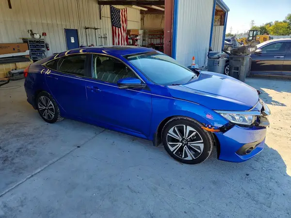 JHMFC1F39JX031229 — 2018 Honda Civic, фото 4 с аукциона Copart, Передняя часть