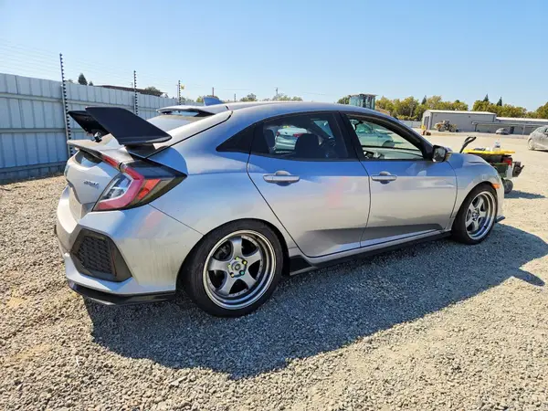 SHHFK7G48JU240761 — 2018 Honda Civic, фото 3 с аукциона Copart, Боковая часть