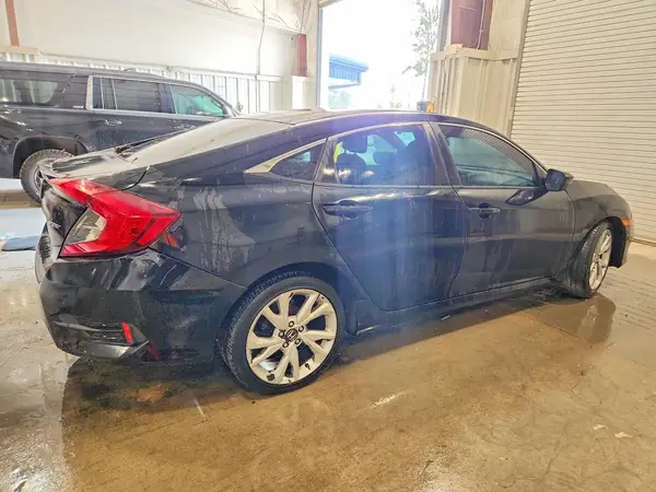 2HGFC2F89KH530509 — 2019 Honda Civic, фото 3 с аукциона Copart 01.10.2026, Передняя часть