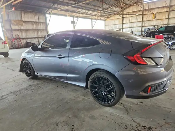 2HGFC4B66KH302872 — 2019 Honda Civic, фото 2 с аукциона Copart, Передняя часть