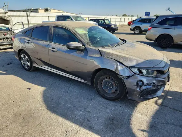 2HGFC2F66KH583151 — 2019 Honda Civic, фото 4 с аукциона Copart, Передняя часть
