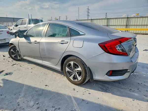 19XFC2F67KE008485 — 2019 Honda Civic, фото 2 с аукциона Copart, Передняя часть