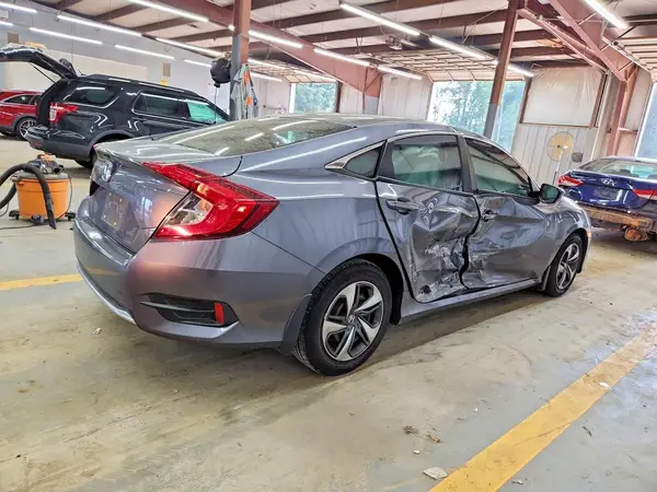 2HGFC2F69LH519073 — 2020 Honda Civic, фото 3 с аукциона Copart, Боковая часть