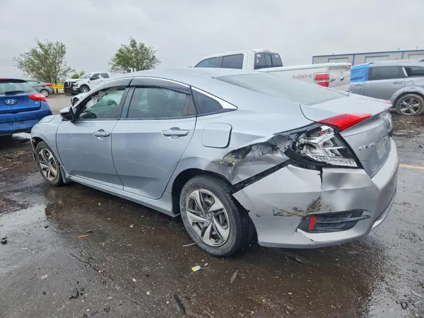 19XFC2F63LE003978 — 2020 Honda Civic, фото 2 с аукциона Copart, Передняя часть