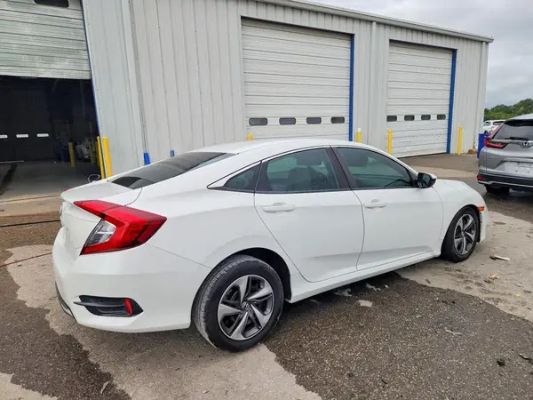 2HGFC2F67LH522697 — 2020 Honda Civic, фото 3 с аукциона Copart, Передняя часть