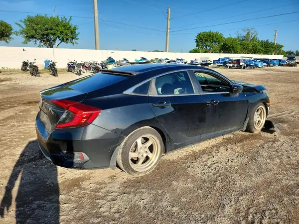19XFC2F6XLE003931 — 2020 Honda Civic, фото 3 с аукциона Copart, Передняя часть