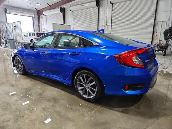 19XFC1F39ME209954 — 2021 Honda Civic, фото 2 с аукциона Copart, Передняя часть