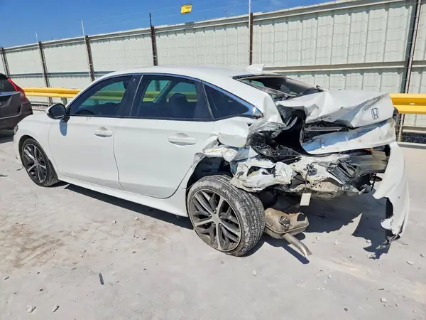 2HGFE1F9XNH316131 — 2022 Honda Civic, фото 2 с аукциона Copart, Задняя часть