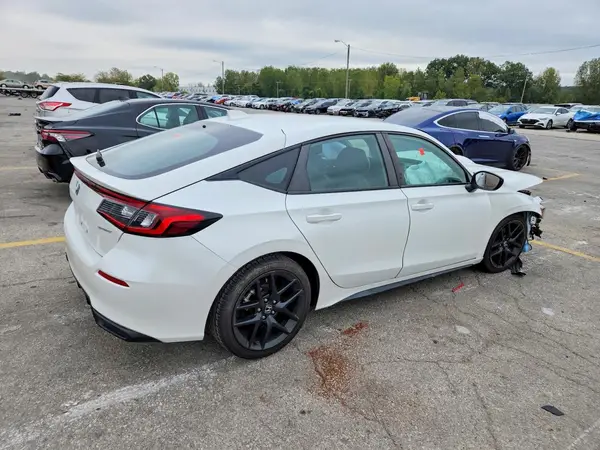 19XFL2H81RE004506 — 2024 Honda Civic, фото 3 с аукциона Copart, Передняя часть
