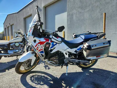 2025 Honda CRF1100 VIN JH2SD15E7SK100134 фото 3
