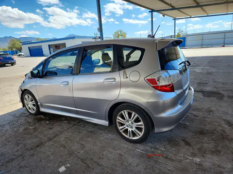 2009 Honda Fit Sport VIN JHMGE88409S017533 фото 2