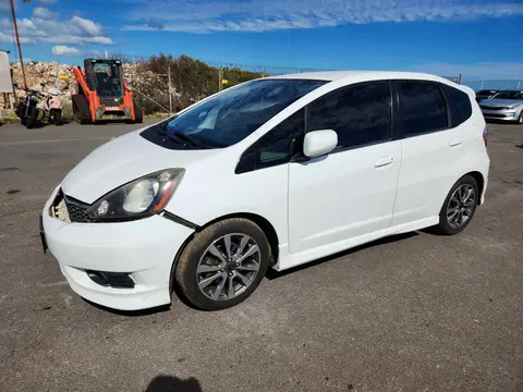 JHMGE8H55DC049843 — 2013 Honda Fit, Задняя часть (Rear End), фото до ремонта