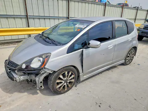 JHMGE8H51DC044042 — 2013 Honda Fit, Передняя часть (Front End), фото до ремонта