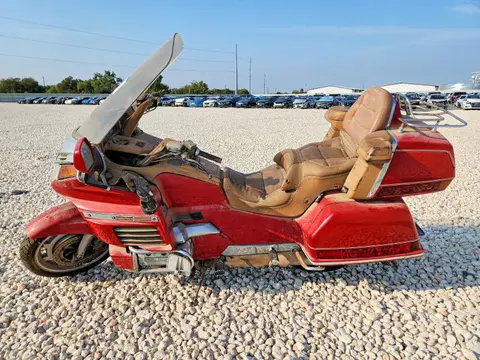 1996 HONDA GL1500 VIN 1HFSC2266TA800304 фото 3