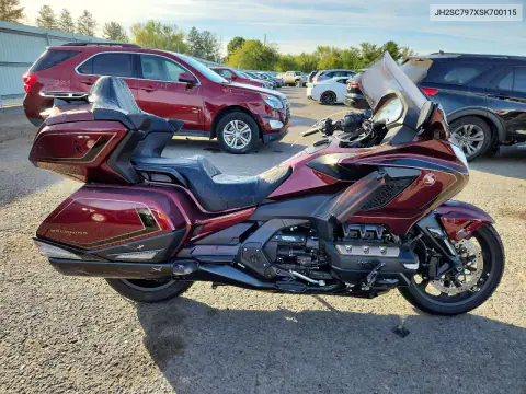 JH2SC797XSK700115 — 2025 Honda Gold Wing, Передняя часть, фото до ремонта