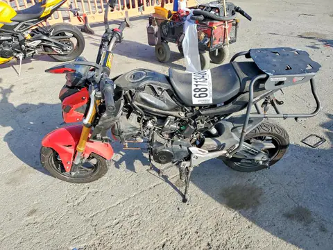 2019 Honda Grom VIN MLHJC7514K5100627 фото 3