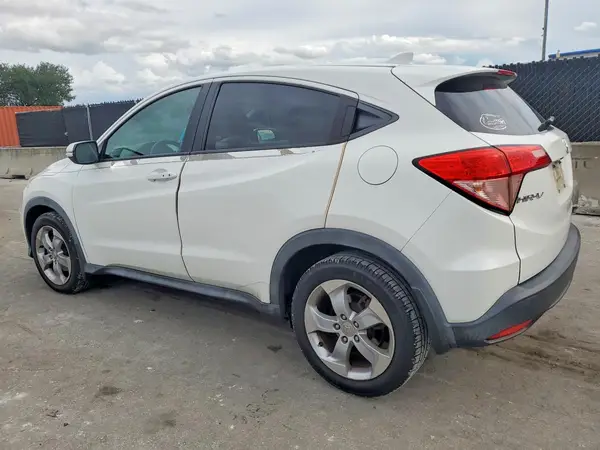 3CZRU5H56GM710711 — 2016 Honda HR-V, фото 2 с аукциона Copart 06.10.2026, Механические повреждения