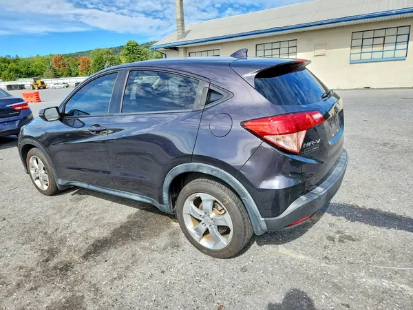 3CZRU6H5XHM719564 — 2017 Honda HR-V, фото 2 с аукциона Copart 06.10.2026, Механические повреждения
