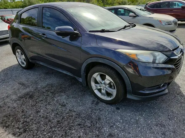 3CZRU6H5XHM719564 — 2017 Honda HR-V, фото 4 с аукциона Copart 06.10.2026, Механические повреждения